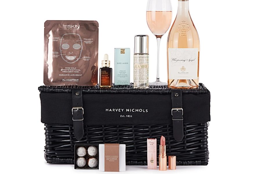 Harvey Nichols母亲&女生节礼盒来啦，美食+礼物+香槟超值一次购齐！