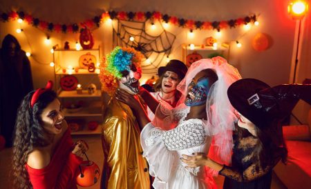 万圣节Halloween怎么装扮 | 家居装饰、万圣节服装、妆容推荐