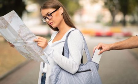 在英国/欧洲旅游证件丢了怎么办？