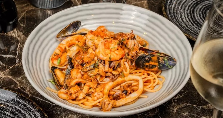 🍝伦敦牛津街意餐捡漏!£12吃Giotto任选意面➕葡萄酒一杯!小钱享仪式感!速来预订👆