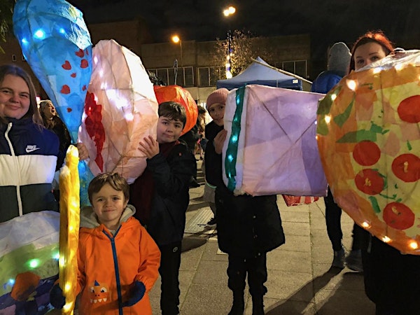 Lantern Making Workshop down The Blue - Illuminate Bermondsey 2025 伦敦来了！手作灯笼、点亮冬夜，快来加入Bermondsey社区的温馨创意体验吧！