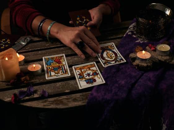 Free Tarot Readings at Plume 伦敦来了！来Covent Garden体验一场神秘又免费的塔罗牌夜晚吧