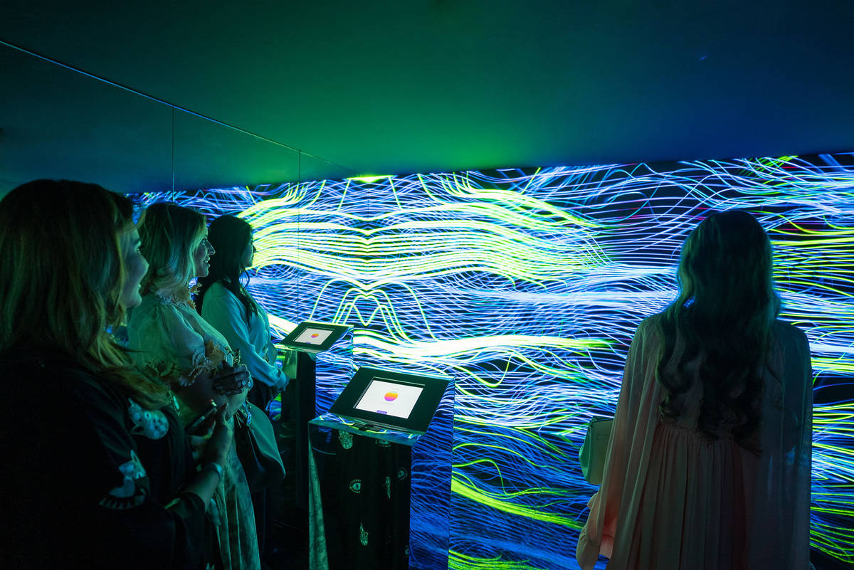 Krista Kim《Heart Space》登陆伦敦！让你的心跳变成数字艺术，沉浸式体验等你来参与