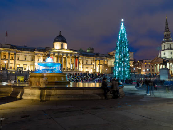 Christmas Carols in Trafalgar Square 伦敦来了！快来和全城一起唱响圣诞颂歌，感受冬日伦敦的温暖与浪漫