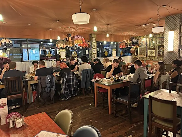 Beers & Blunders 喜剧之夜来伦敦了！周四晚上，用笑声和啤酒治愈一周的疲惫