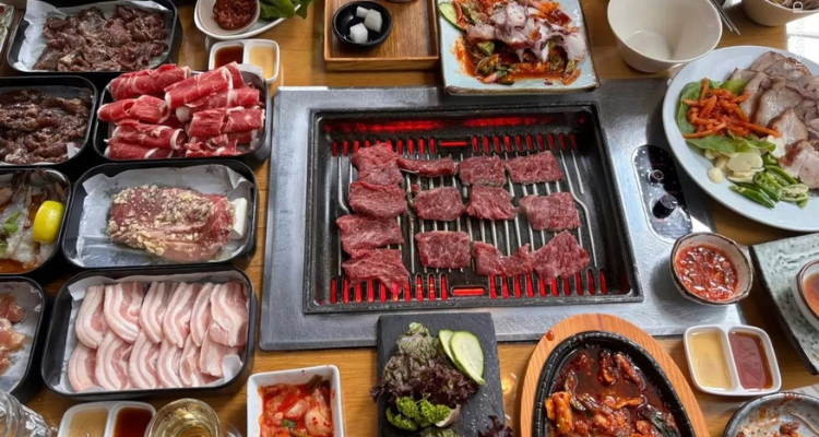 伦敦市中心韩式烤肉狂欢🍖SuperStar BBQ 低至45折，鲜香烤肉 + 欢乐氛围，美食党必冲🤤