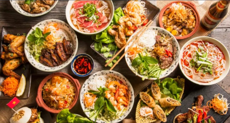 漫步伦敦街头遇见地道越南美味，双道式套餐低至46折🍜逛街看剧聚餐皆可解锁舌尖浪漫✨