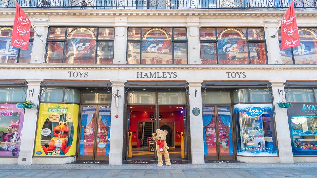 哈姆雷斯复活节奇趣之旅来伦敦了！七层楼的玩具魔法与亲子狂欢