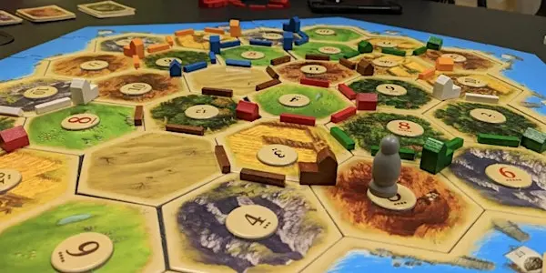 Wings N Wins 伦敦来了！炸鸡无限量，街机玩到爽的终极社交派对