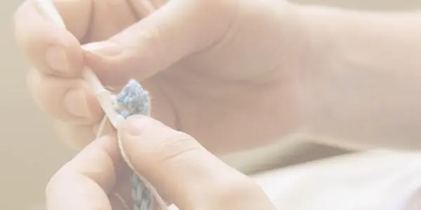 肯辛顿中央图书馆钩针编织小组来了！每周三的毛线与咖啡之约